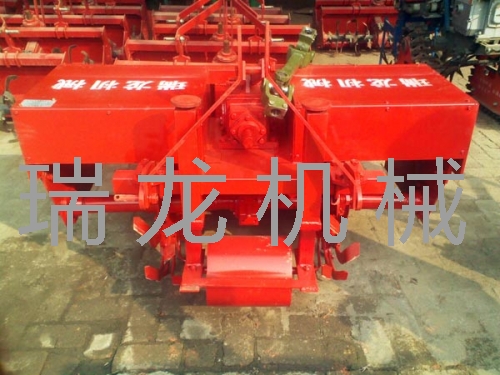 大型蔥姜開(kāi)溝機(jī)